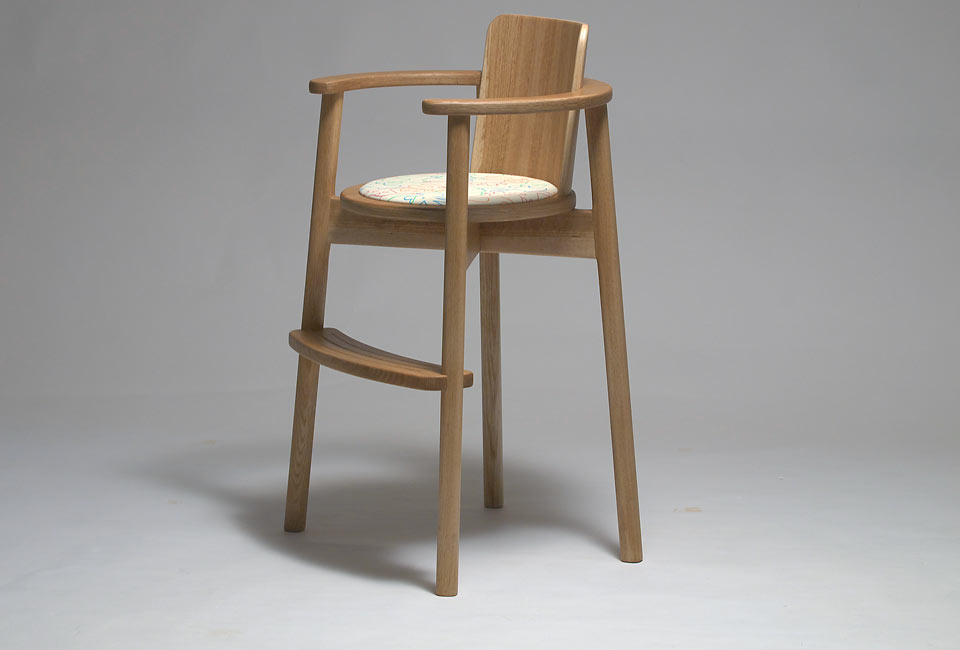 木工教室生徒さん作品　子供椅子