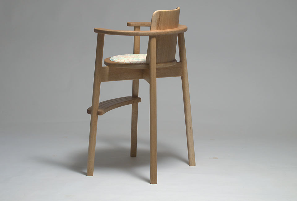 木工教室生徒さん作品　子供椅子