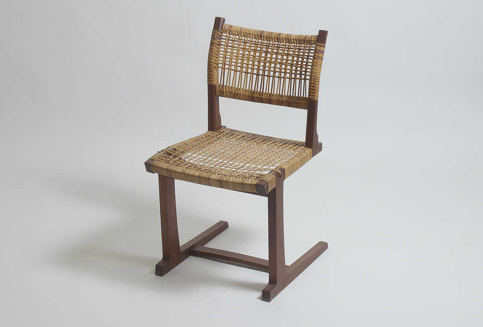 カンチレバーの椅子 Wooden Cantilever Chair DC-1