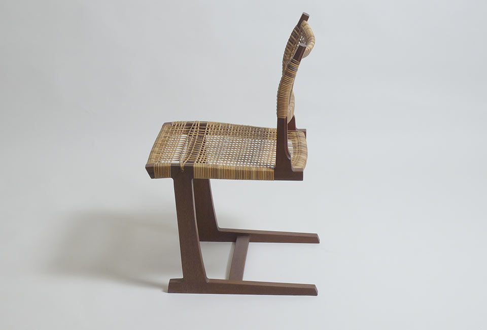 カンチレバーの椅子 Wooden Cantilever Chair DC-1
